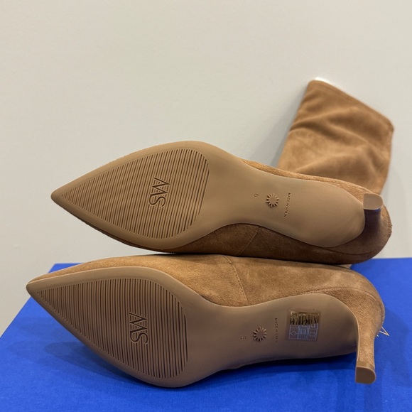 Brand new Stuart Weitzman suede boots - Picture 6 of 10